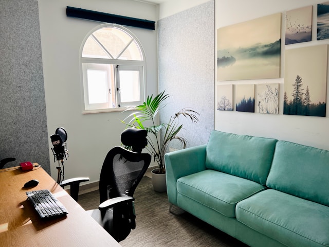 How to Soundproof Your Home with STC-Rated Windows and Doors in High-Traffic Areas